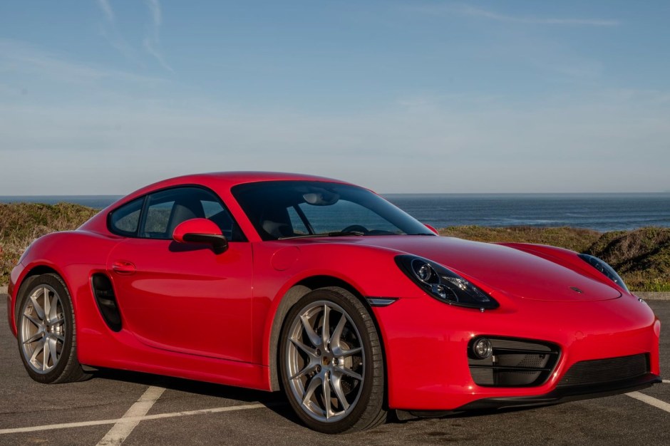2016 Porsche Cayman sold at auction for $55,001