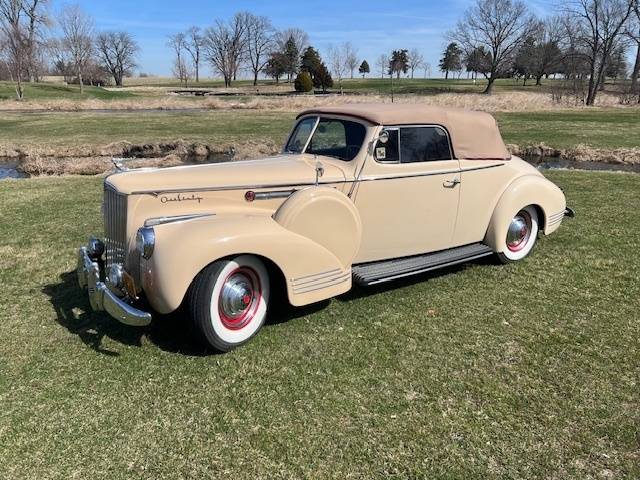 1941 Packard Eight sold at auction for $51,450