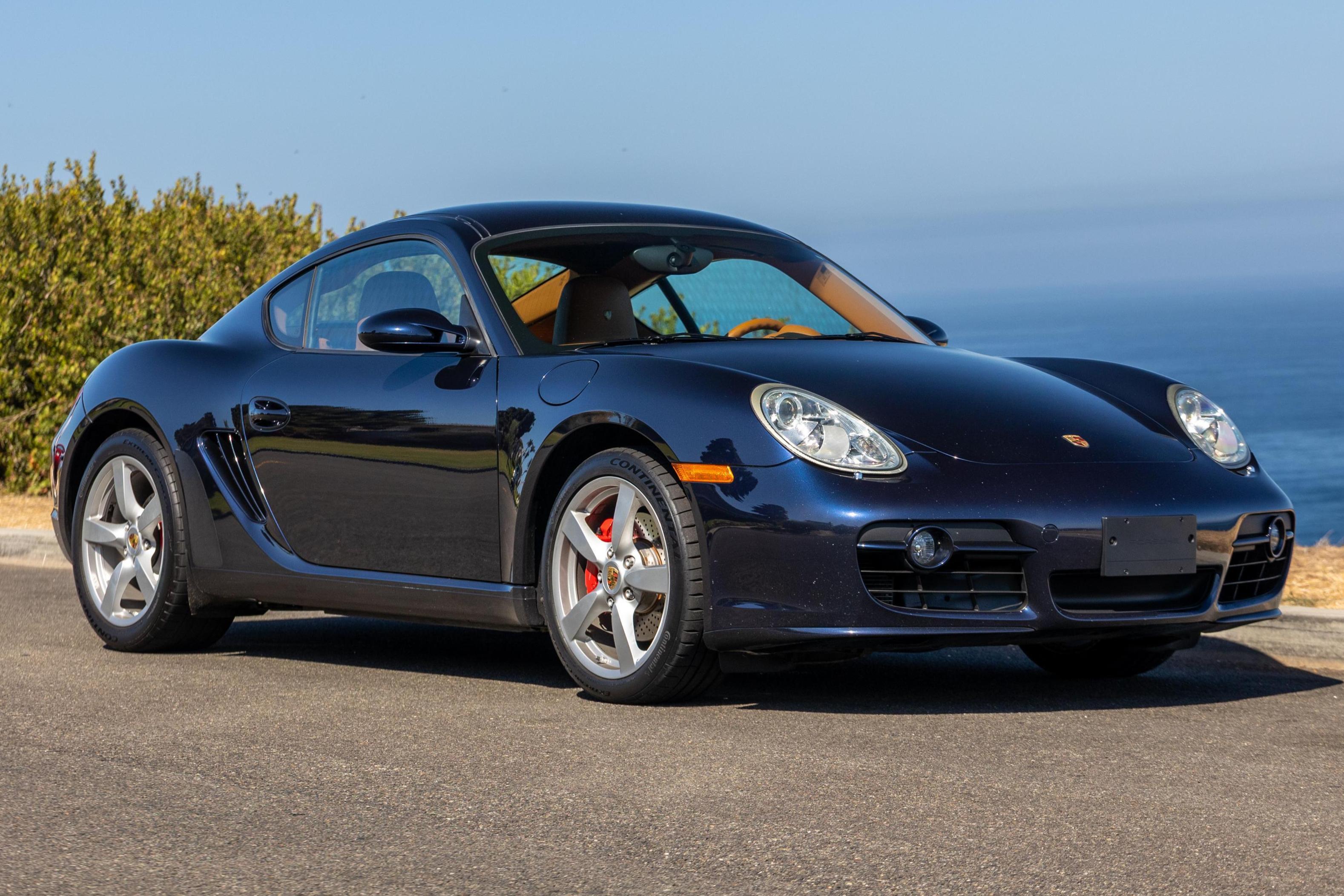 2008 Porsche Cayman sold at auction for $36,000