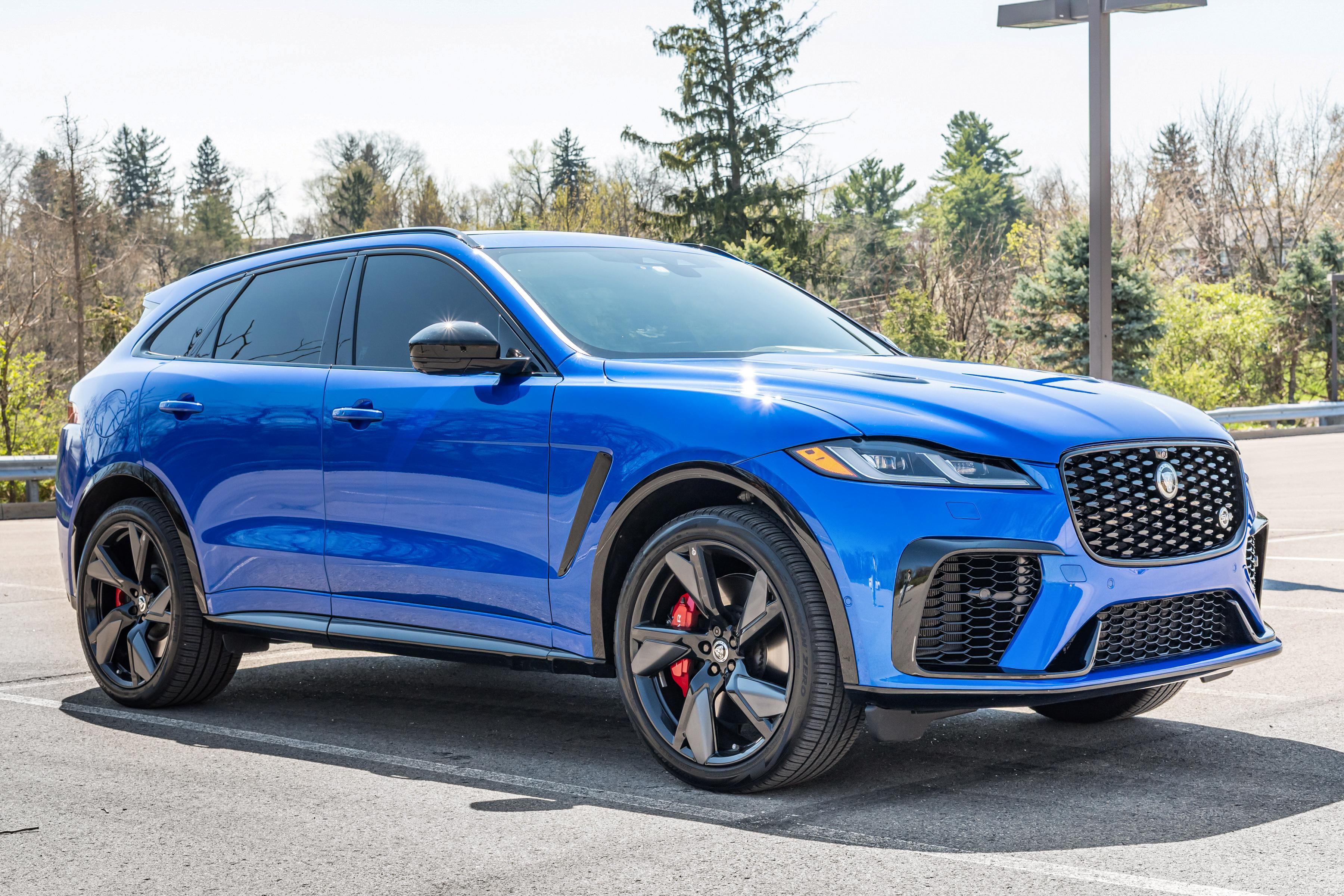 2025 Jaguar F-PACE sold at auction for $61,500