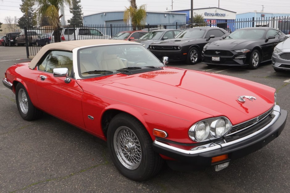 1991 Jaguar XJS sold at auction for $6,600