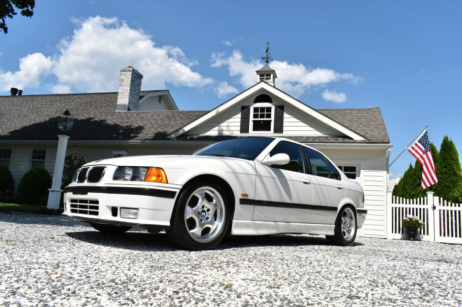 1997 BMW M3 sold at auction for $27,250
