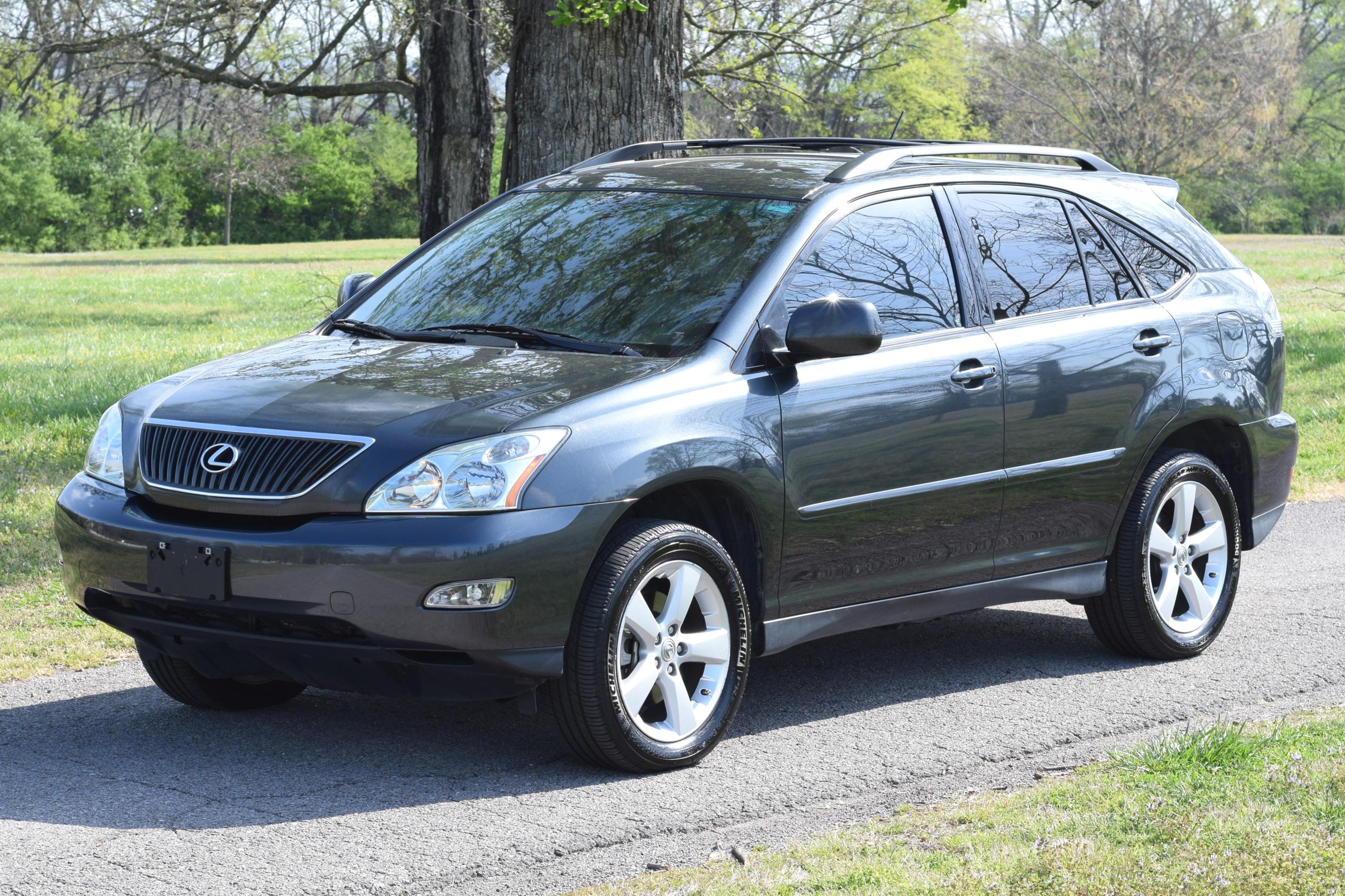 2005 Lexus RX sold at auction for $12,000