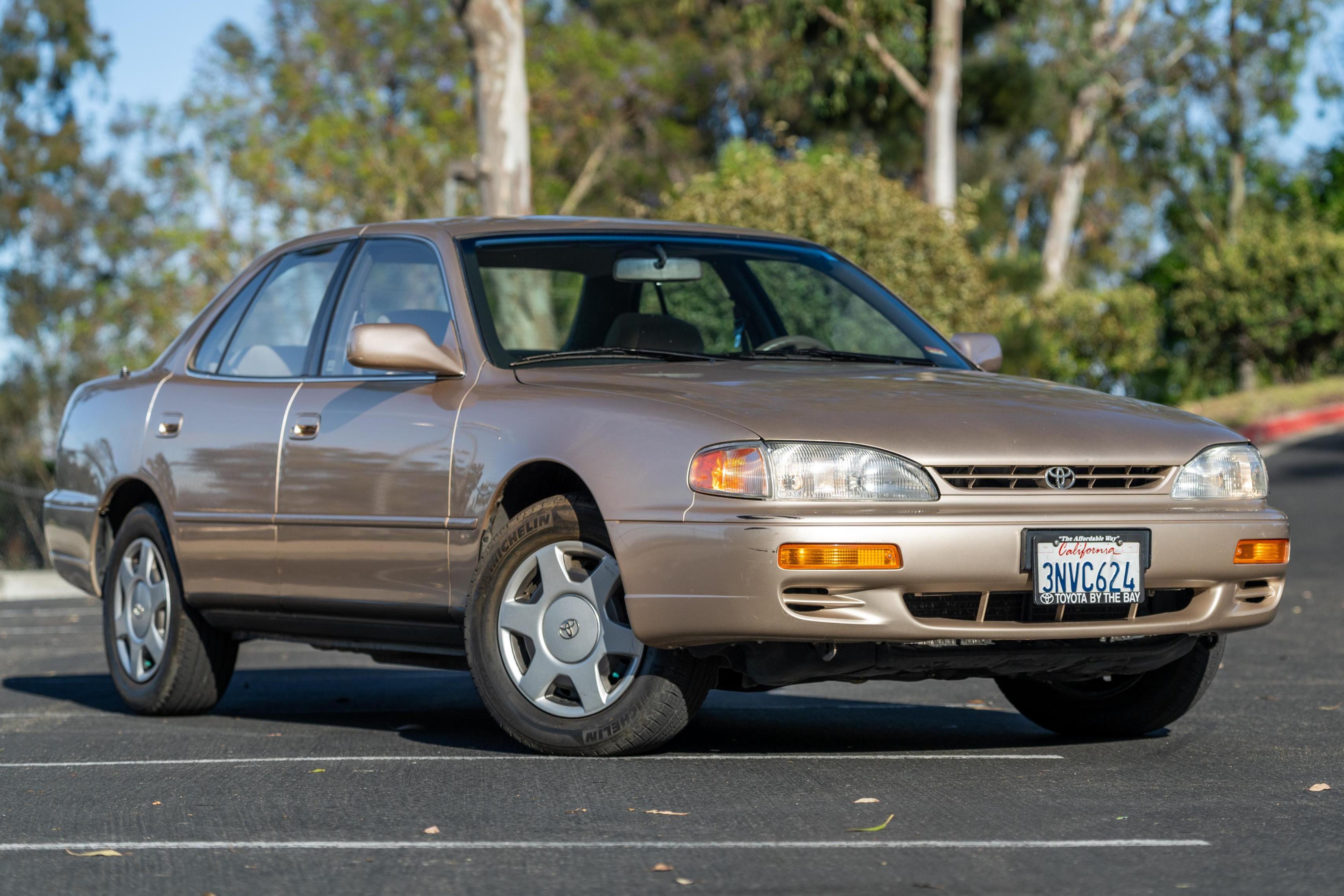 1996 Toyota Camry sold at auction for $7,100