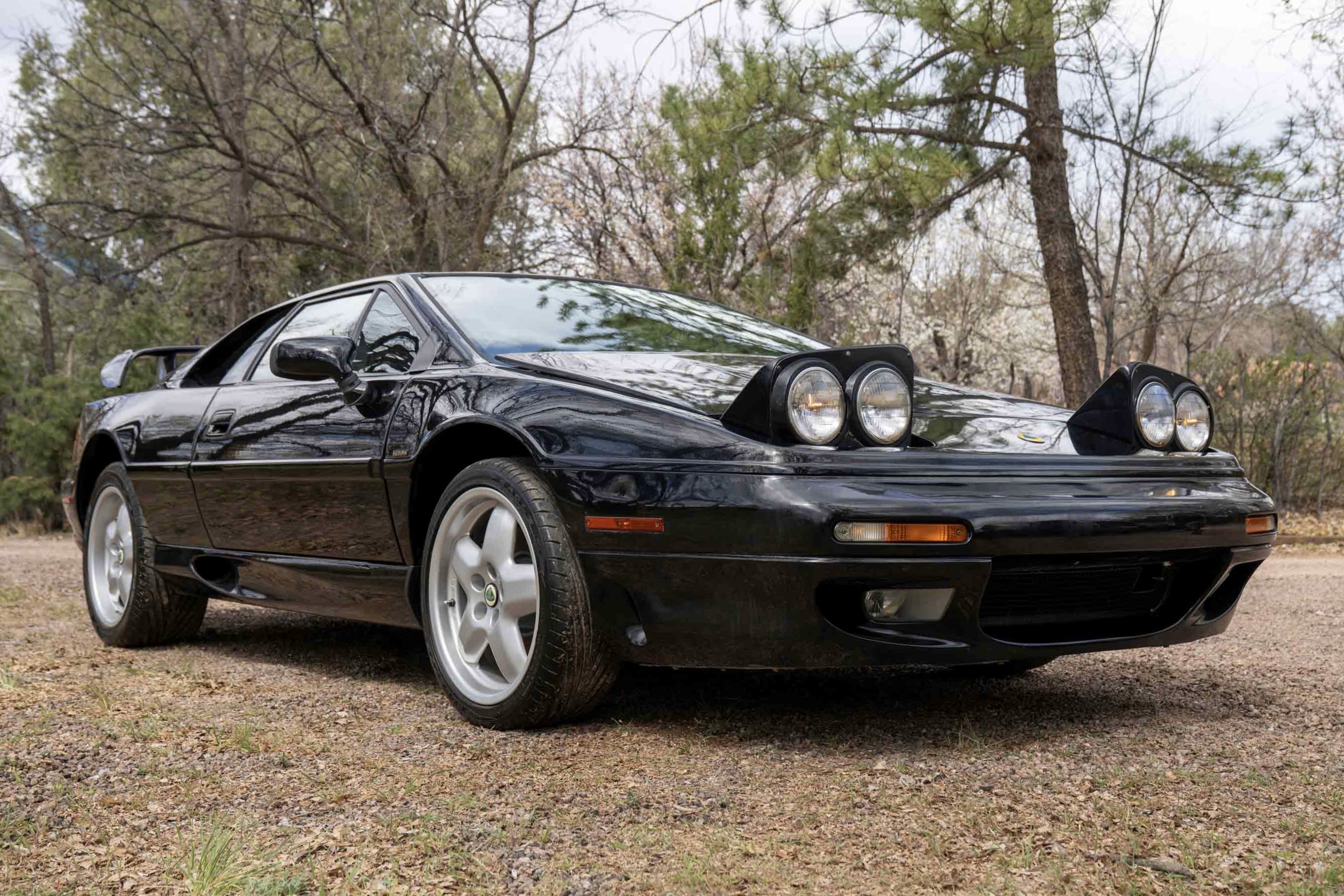 1995 Lotus Esprit sold at auction for $30,750