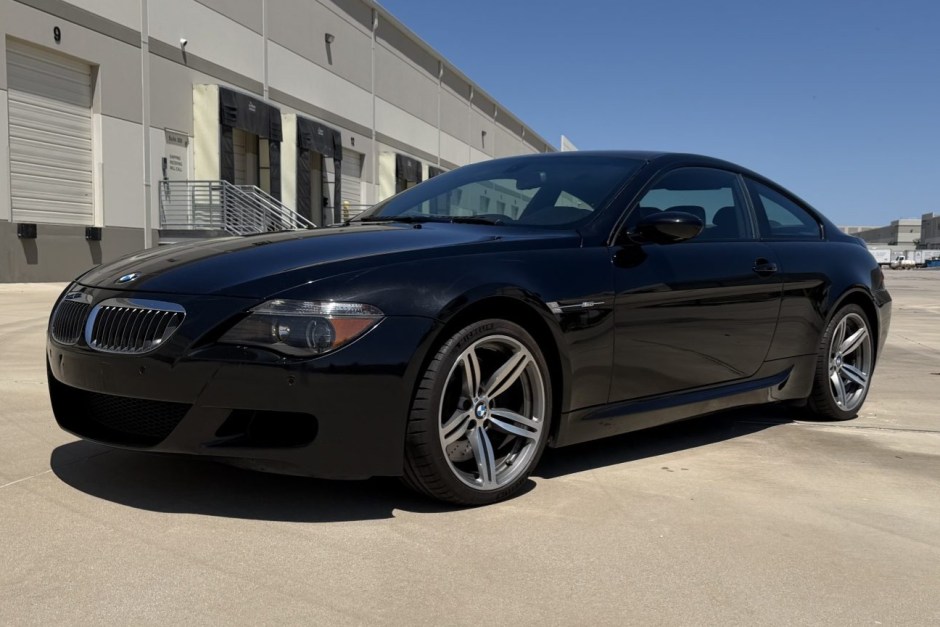 2007 BMW M6 sold at auction for $26,000