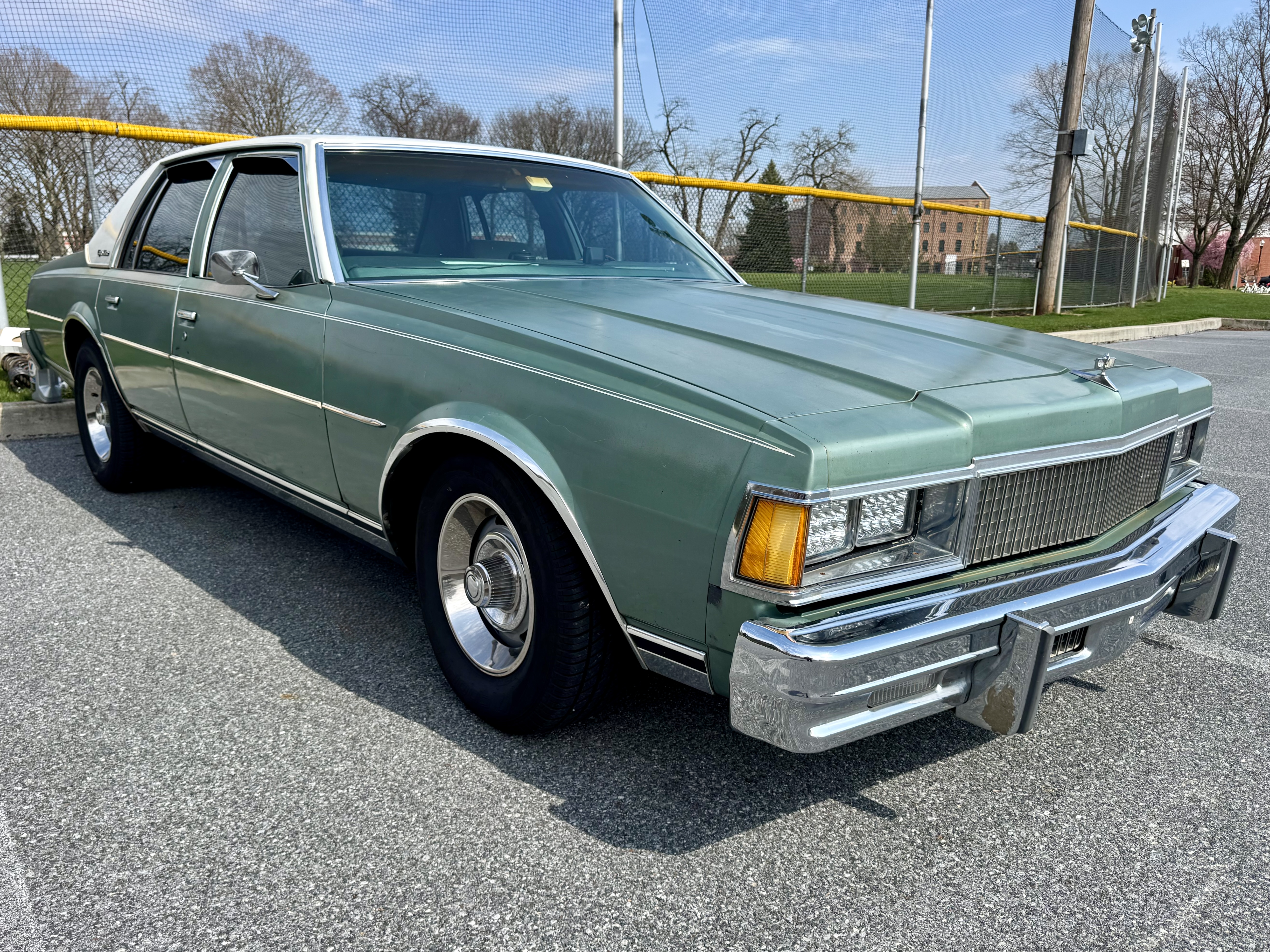 1977 Chevrolet Caprice sold at auction for $7,500