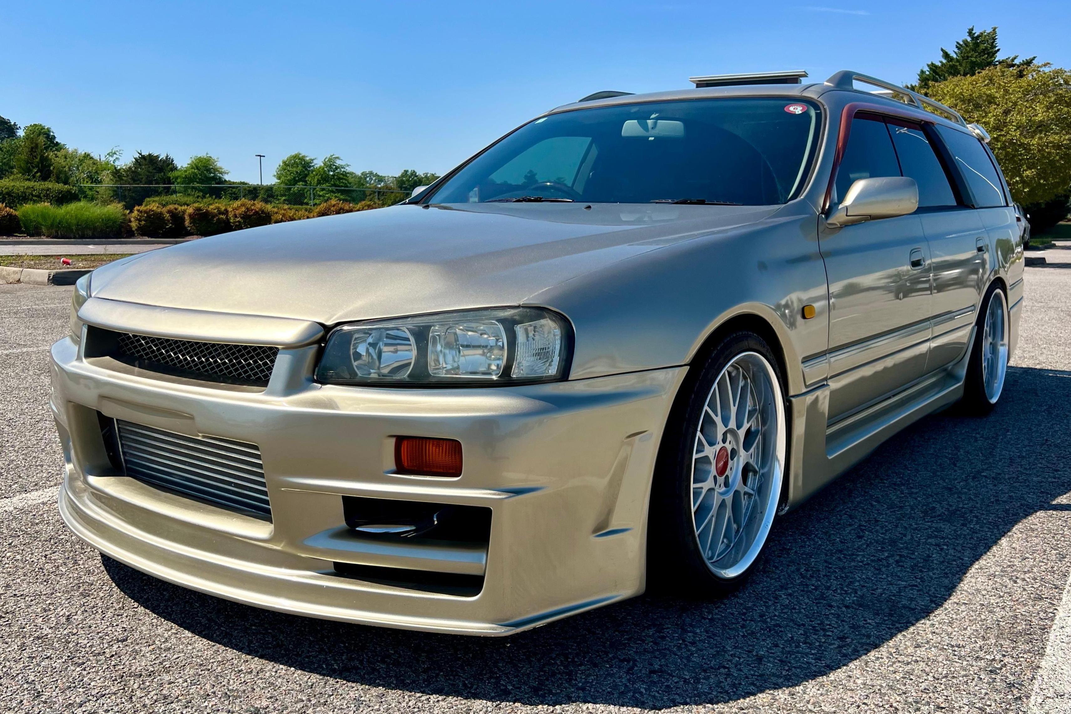 1999 Nissan Stagea sold at auction for $21,250