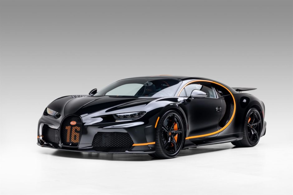2022 Bugatti Chiron sold at auction for $4,400,000