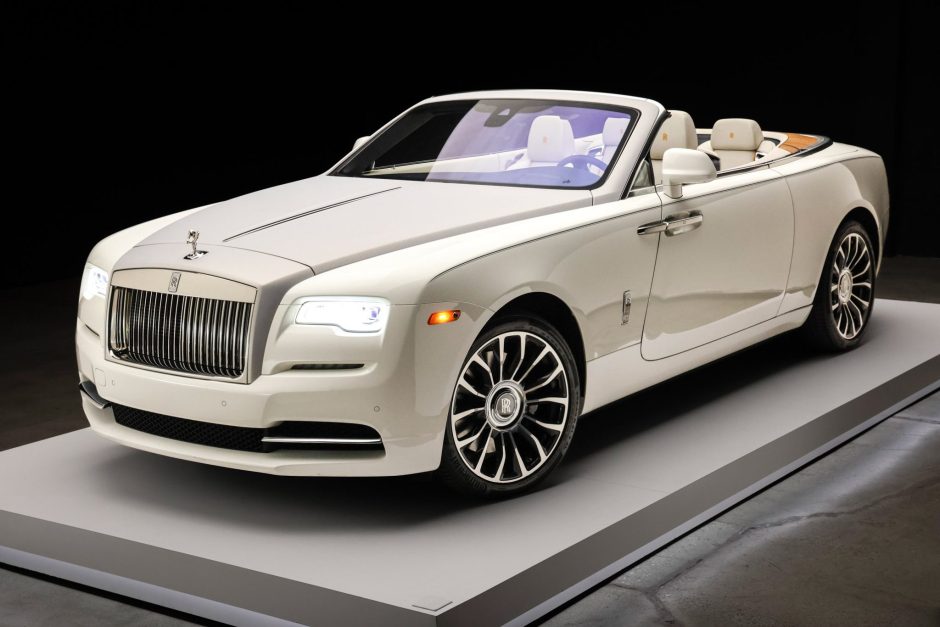 2018 Rolls-Royce Dawn sold at auction for $225,000