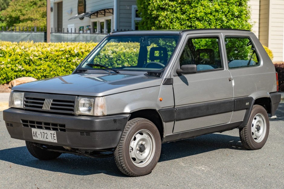 1986 Fiat Panda sold at auction for $10,500