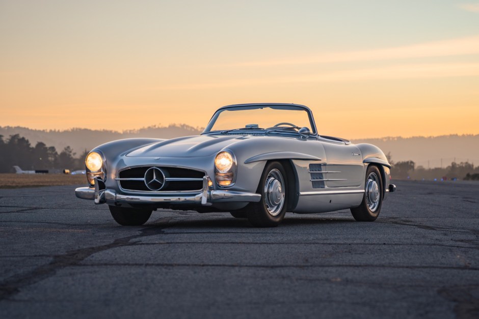 1959 Mercedes-Benz 300SL sold at auction for $1,451,000