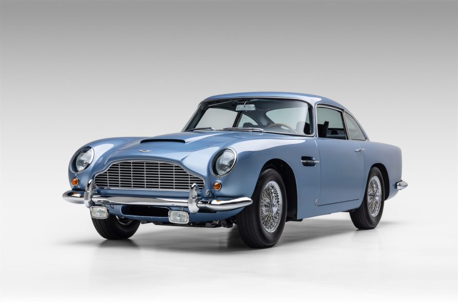 1965 Aston Martin DB5 sold at auction for $1,276,000
