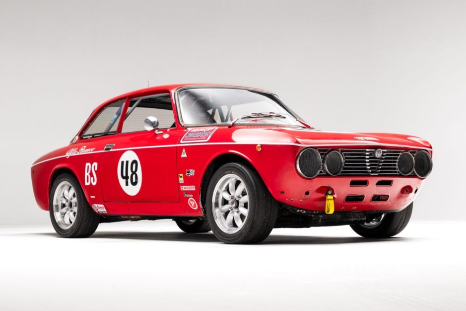 1974 Alfa Romeo GTV sold at auction for $29,000