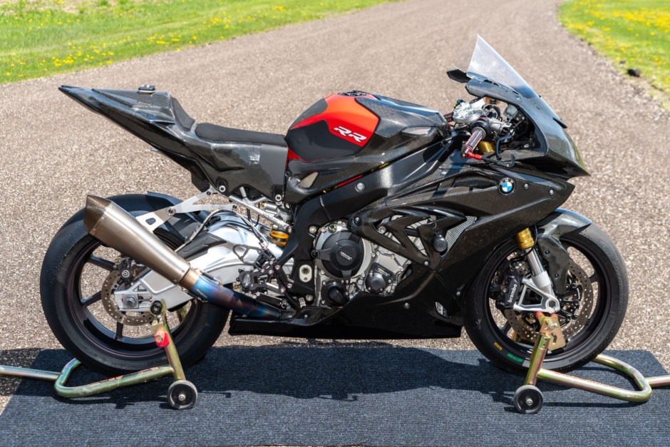 2015 BMW S1000 Series sold at auction for $10,800