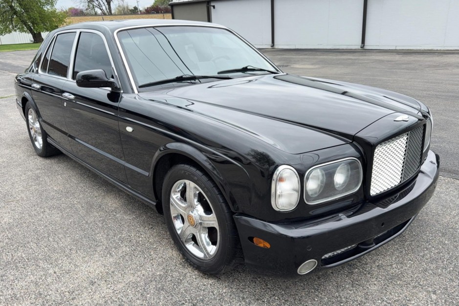 2003 Bentley Arnage sold at auction for $3,500