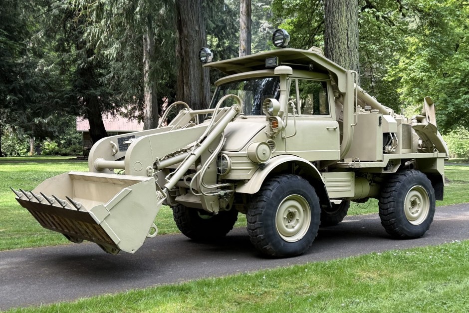 1989 Mercedes-Benz Unimog sold at auction for $24,500