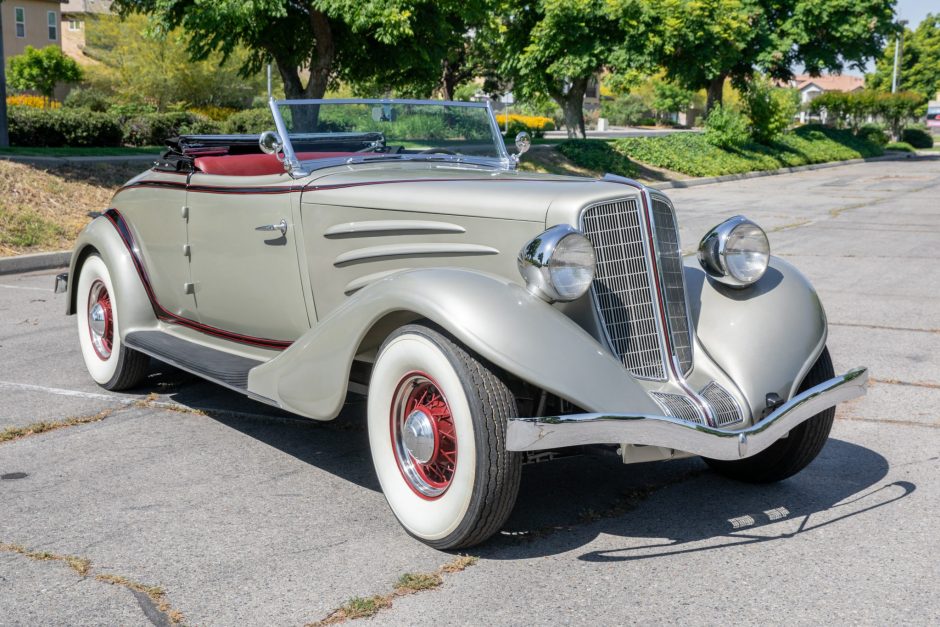 1934 Auburn 851/852 sold at auction for $71,000