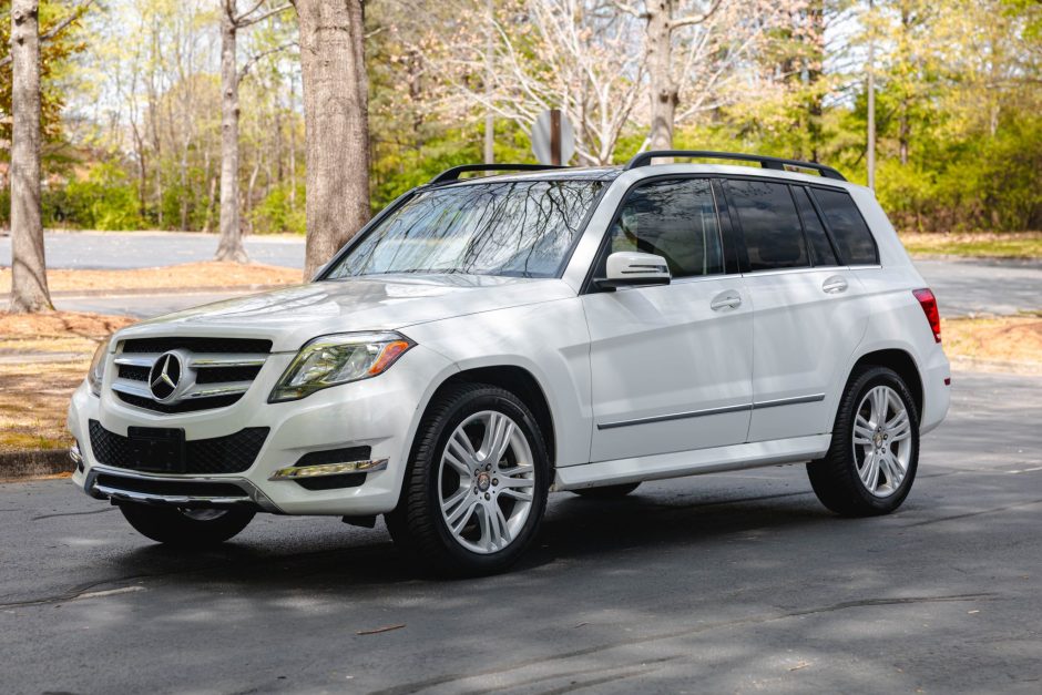 2015 Mercedes-Benz GLK-Class sold at auction for $23,550