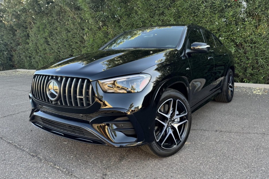 2025 Mercedes-Benz GLE-Class sold at auction for $72,500