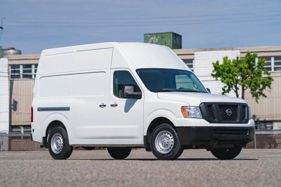 2015 Nissan NV sold at auction for $27,250