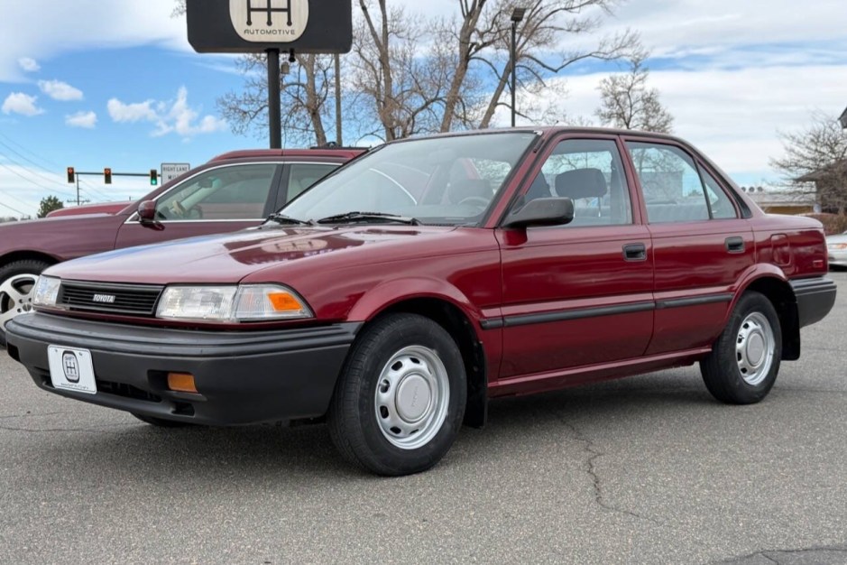1989 Toyota Corolla sold at auction for $8,050