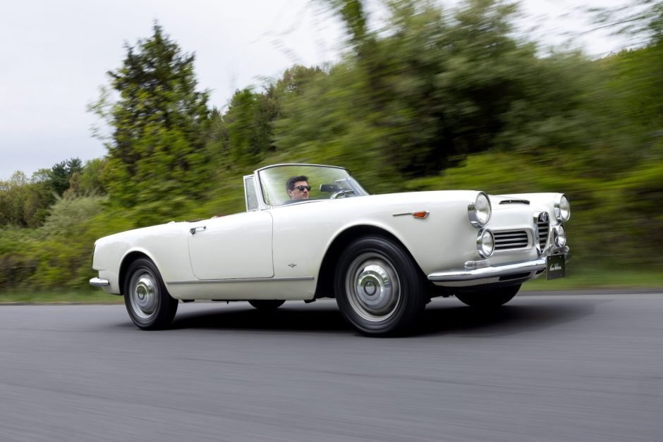 1962 Alfa Romeo 2600 sold at auction for $45,500