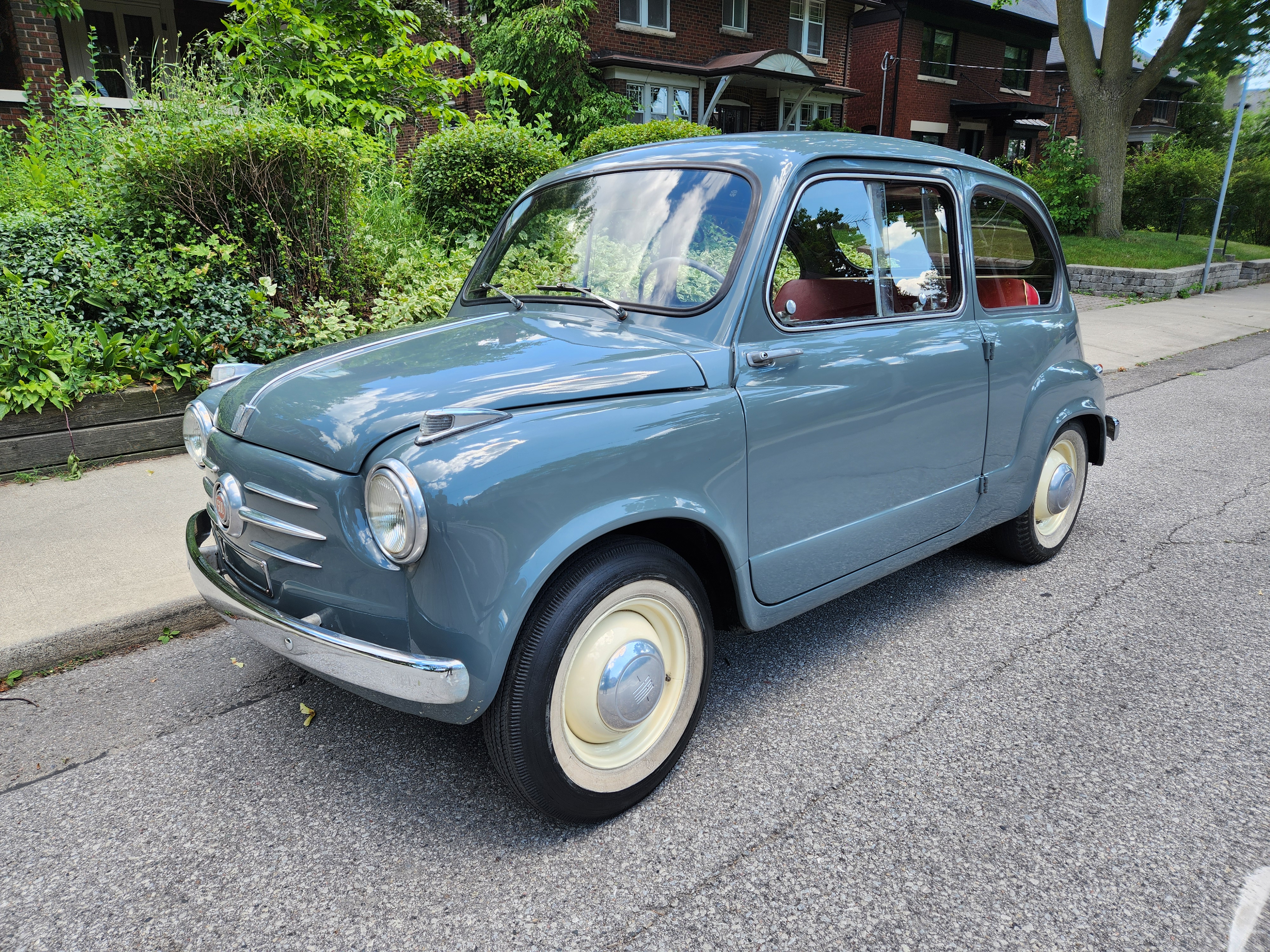 1955 Fiat 600 sold at auction for $7,750