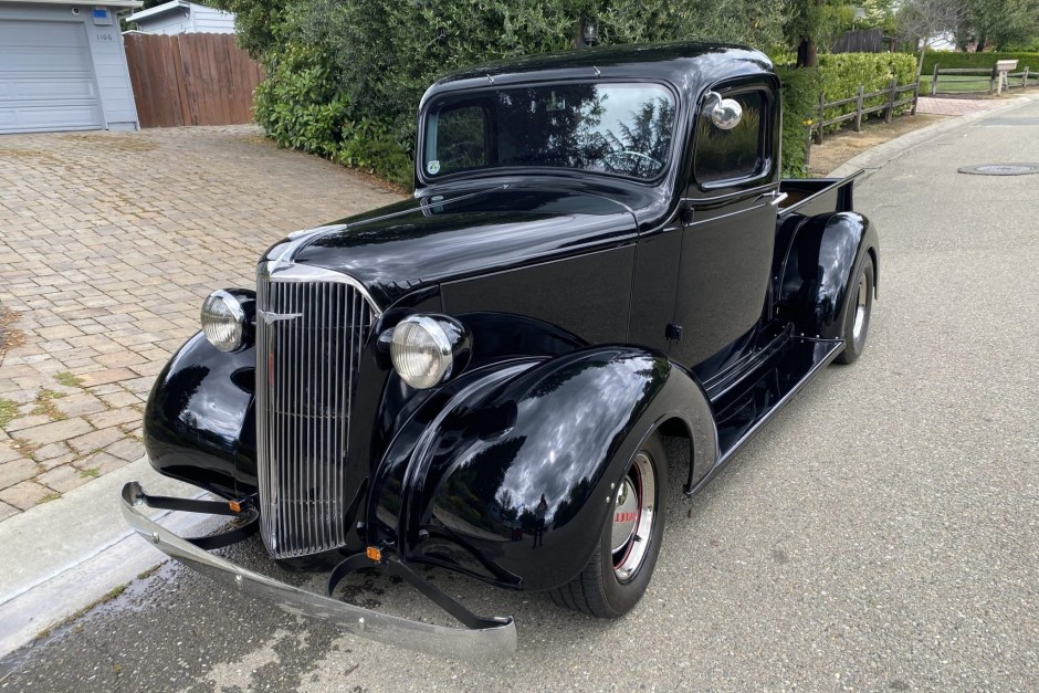 1937 Chevrolet Master sold at auction for $17,500