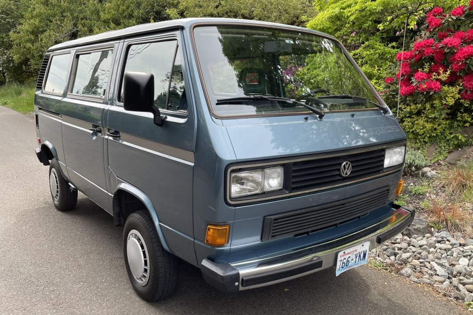1987 Volkswagen Vanagon sold at auction for $16,500