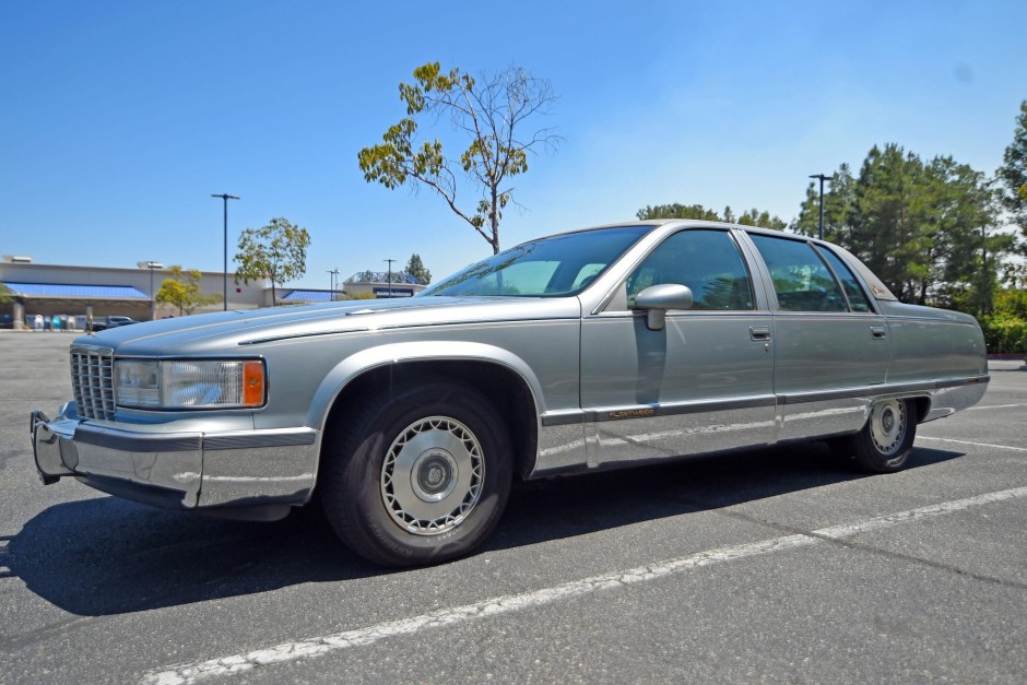 1994 Cadillac Fleetwood Brougham sold at auction for $10,750