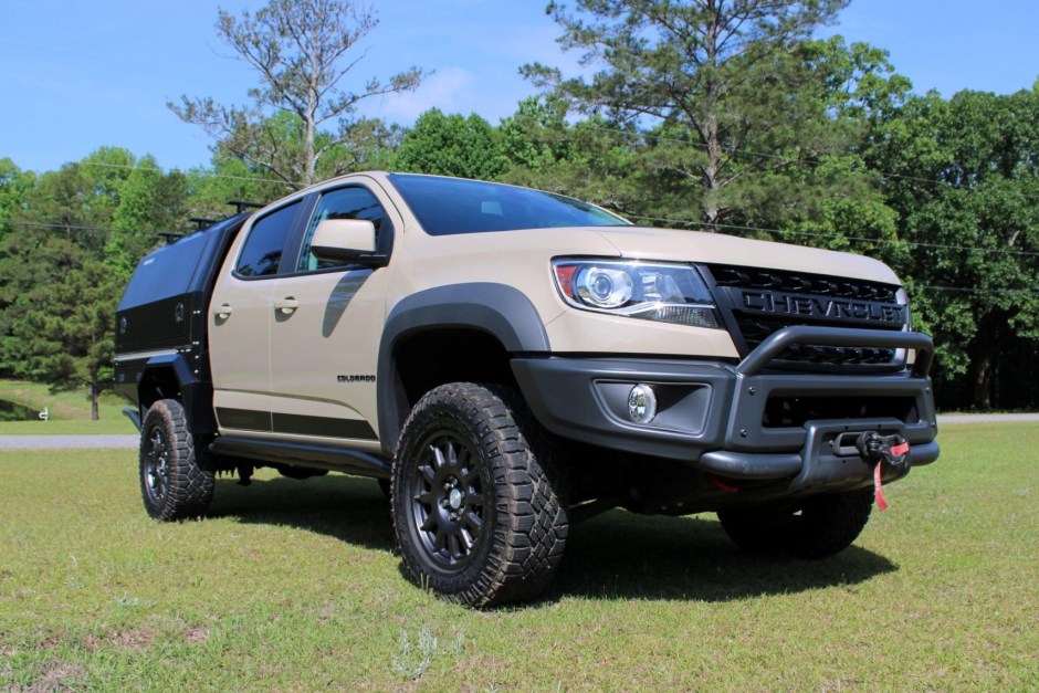 2022 Chevrolet Colorado sold at auction for $30,750