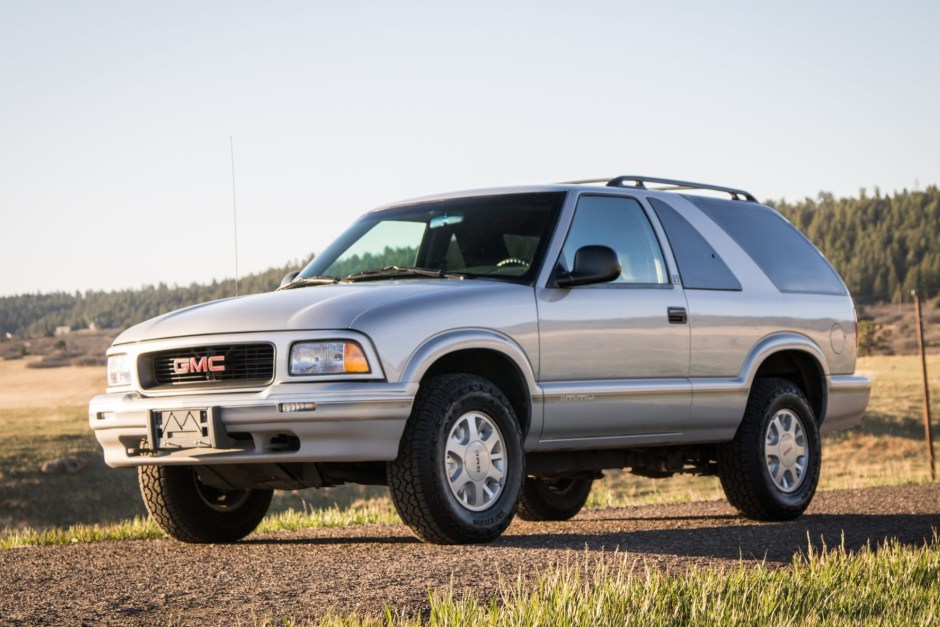 1997 GMC Jimmy sold at auction for $10,250
