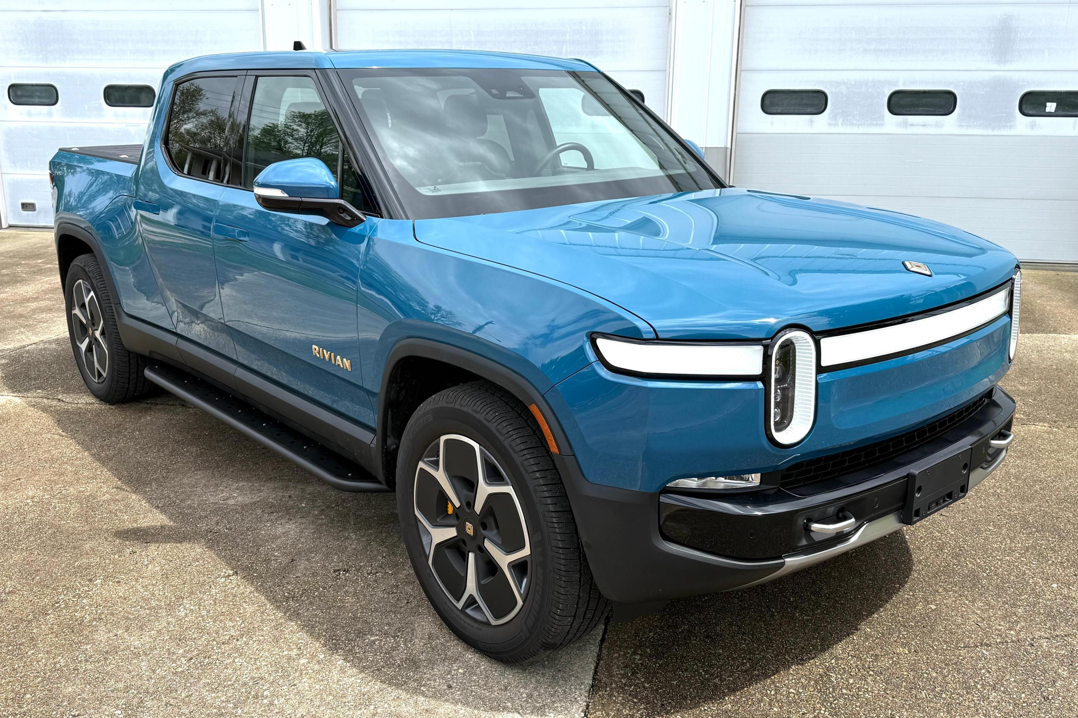2023 Rivian R1 sold at auction for $54,250