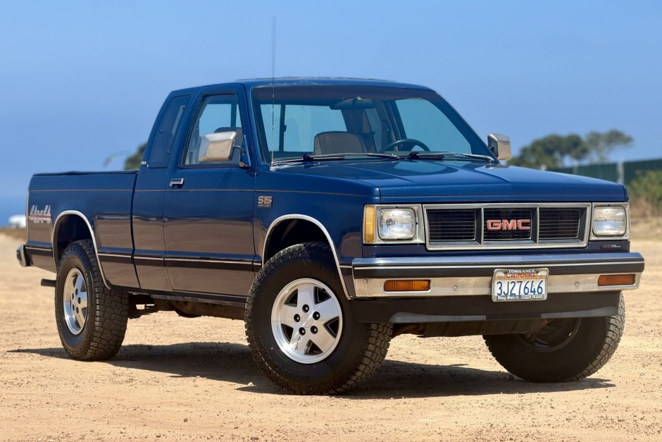 1987 GMC S15 sold at auction for $10,750