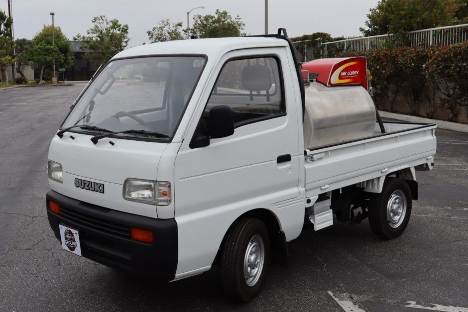 1994 Suzuki Carry sold at auction for $7,600