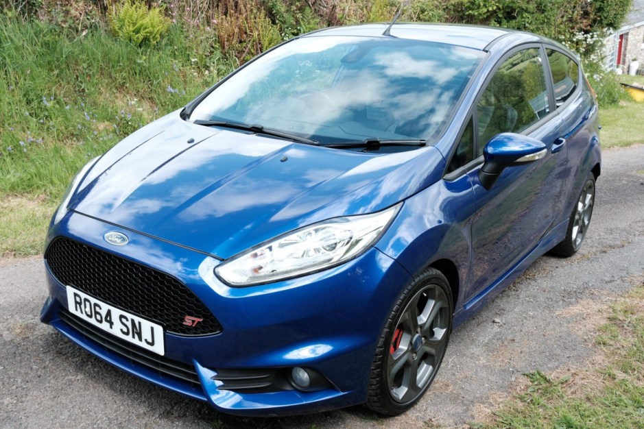 2014 Ford Fiesta sold at auction for $4,439