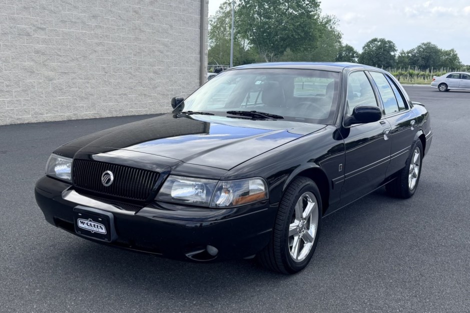 2003 Mercury Marauder sold at auction for $15,000