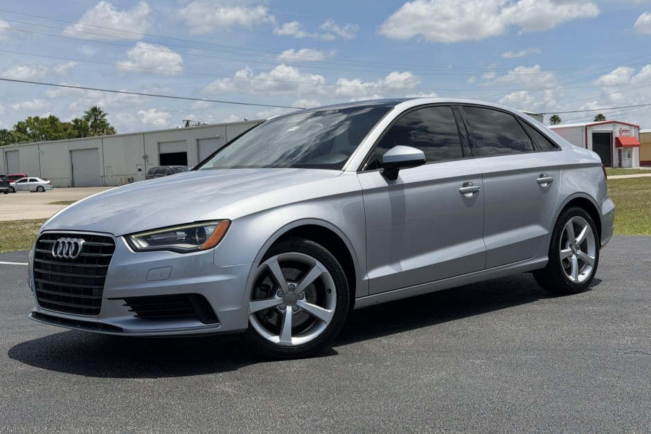 2015 Audi A3 sold at auction for $7,800