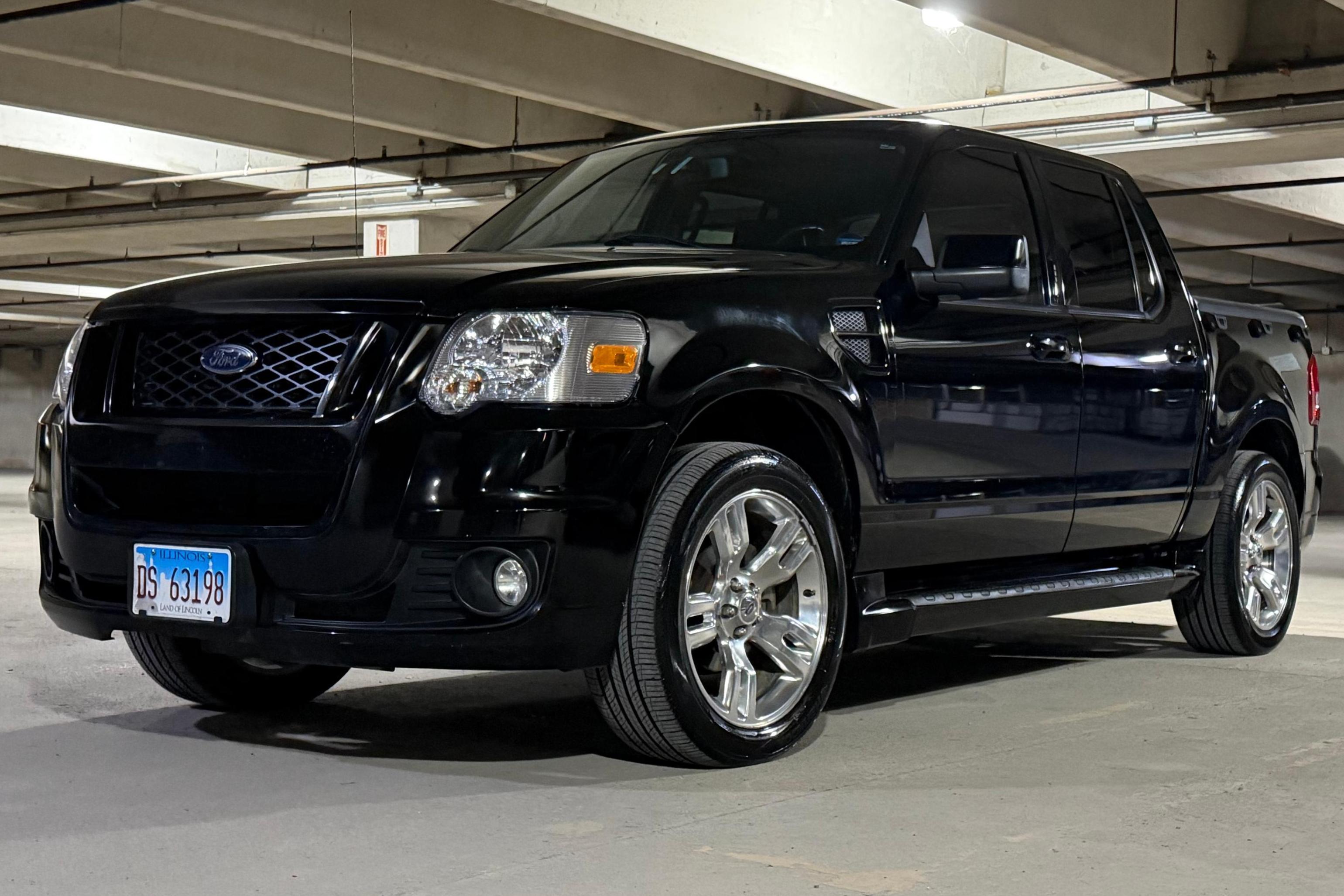 2008 Ford Explorer sold at auction for $16,500