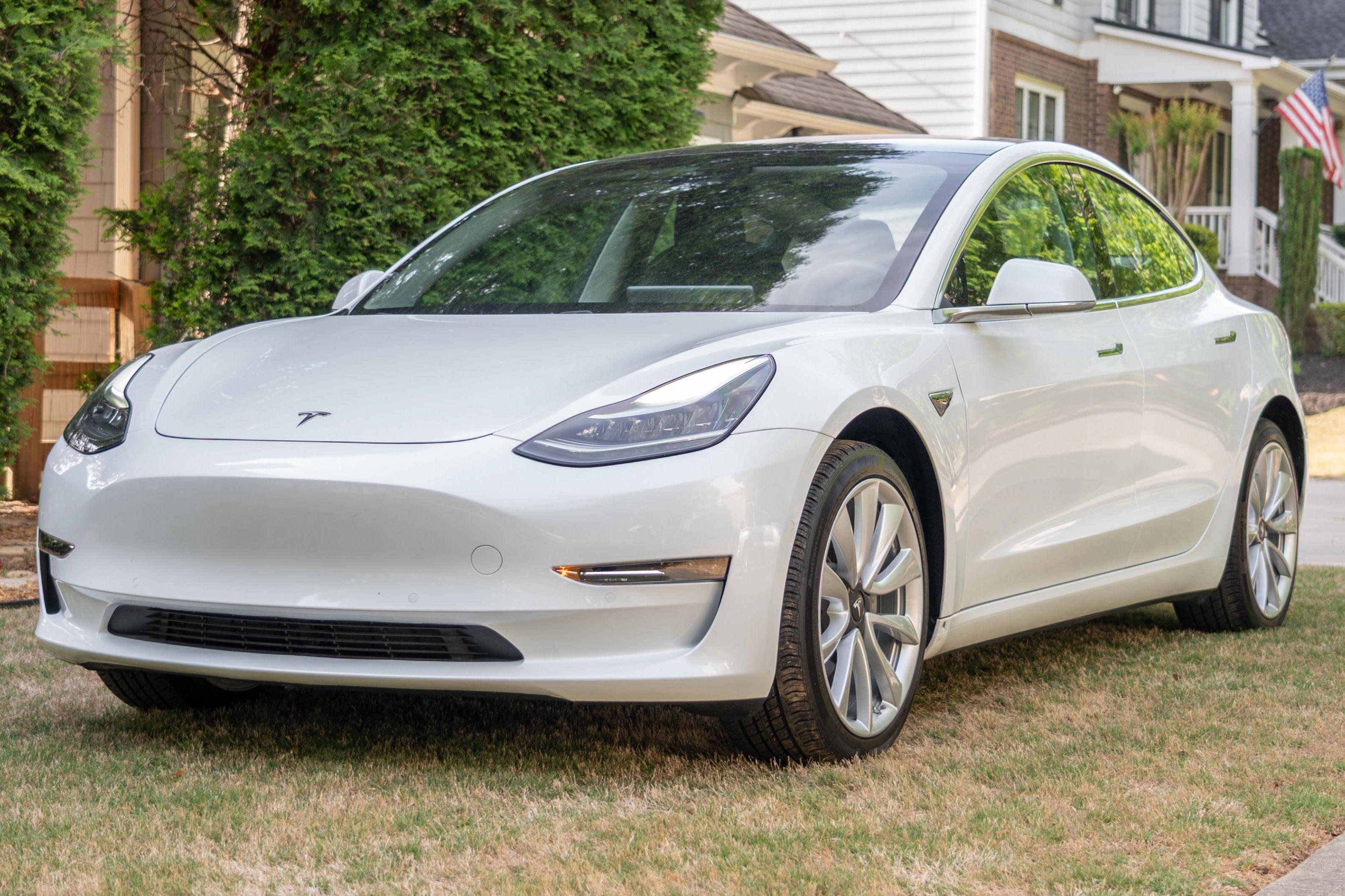 2018 Tesla Model 3 sold at auction for $22,750