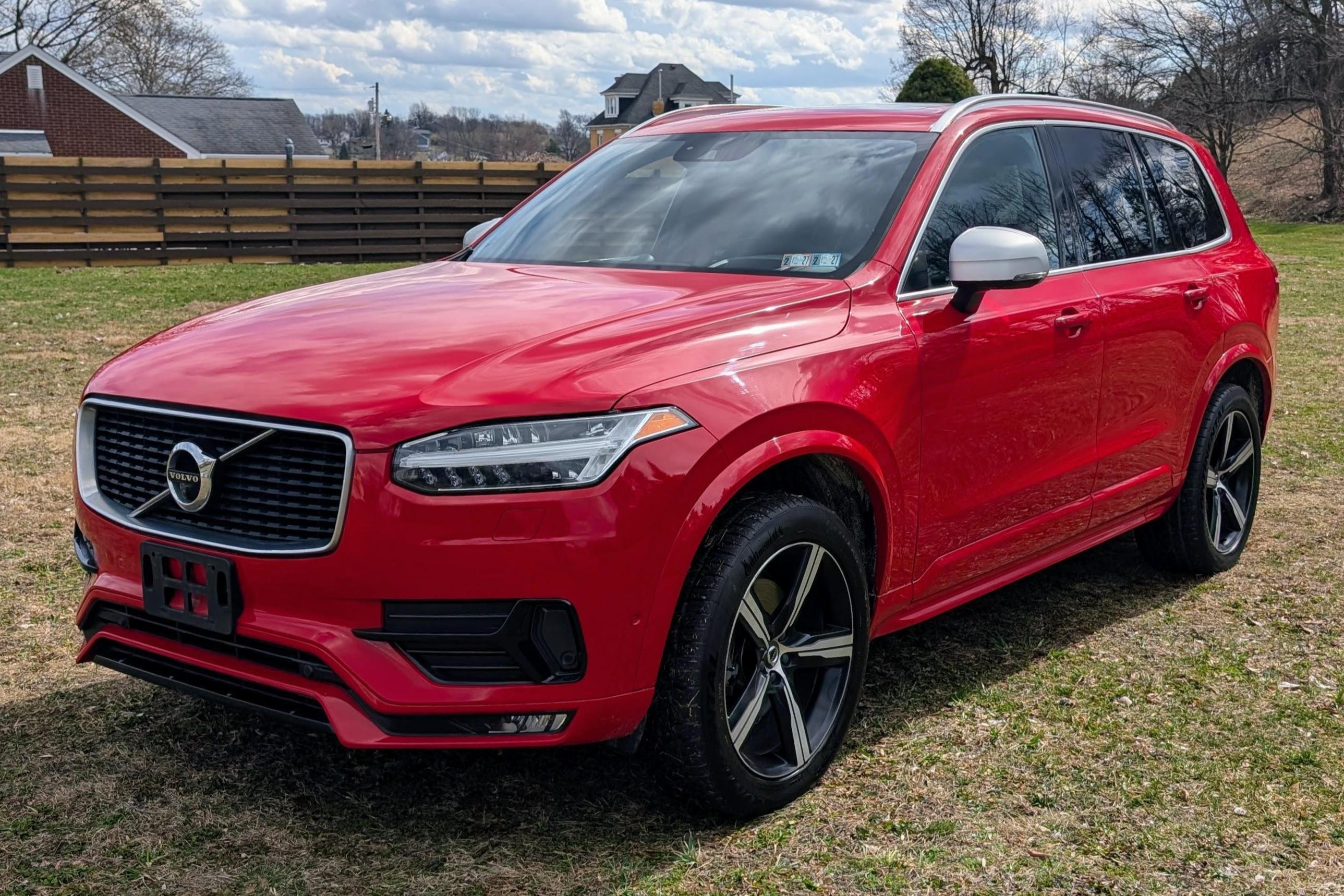 2019 Volvo XC90 sold at auction for $18,000
