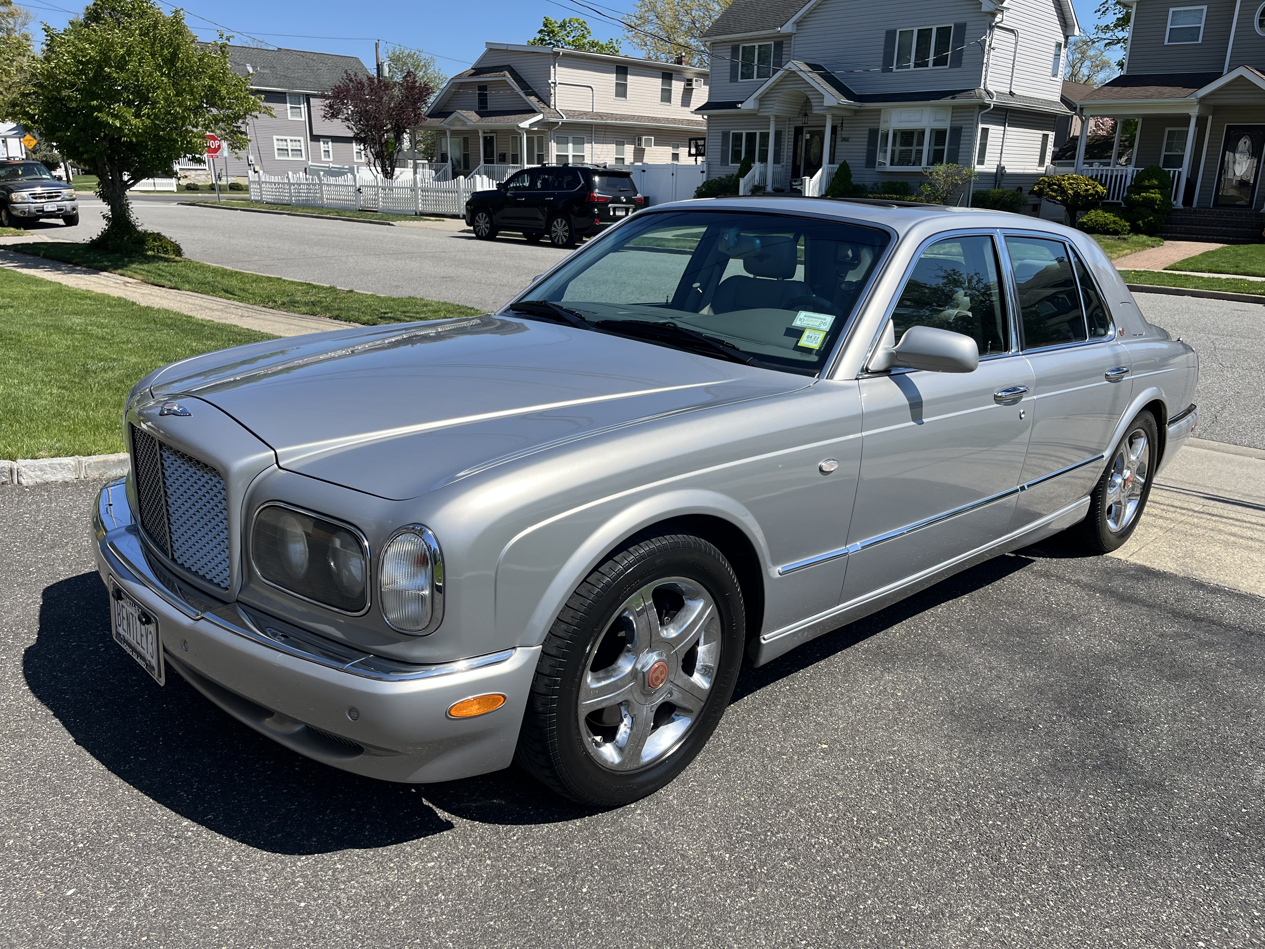 2003 Bentley Arnage sold at auction for $36,333