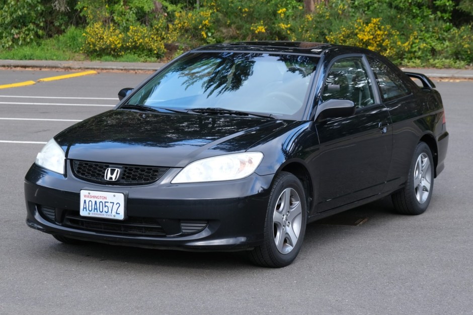2004 Honda Civic sold at auction for $7,700