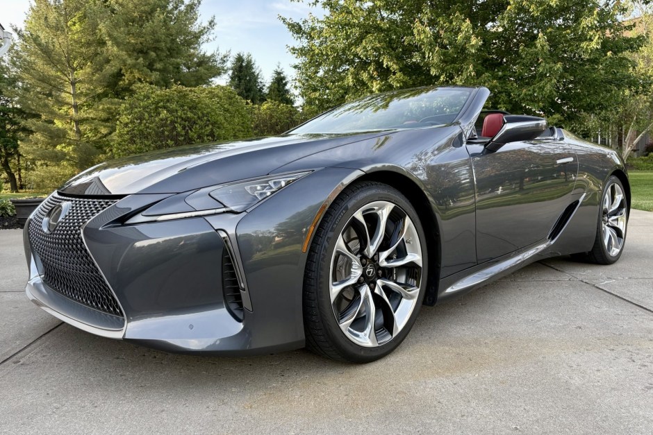 2023 Lexus LC sold at auction for $110,000