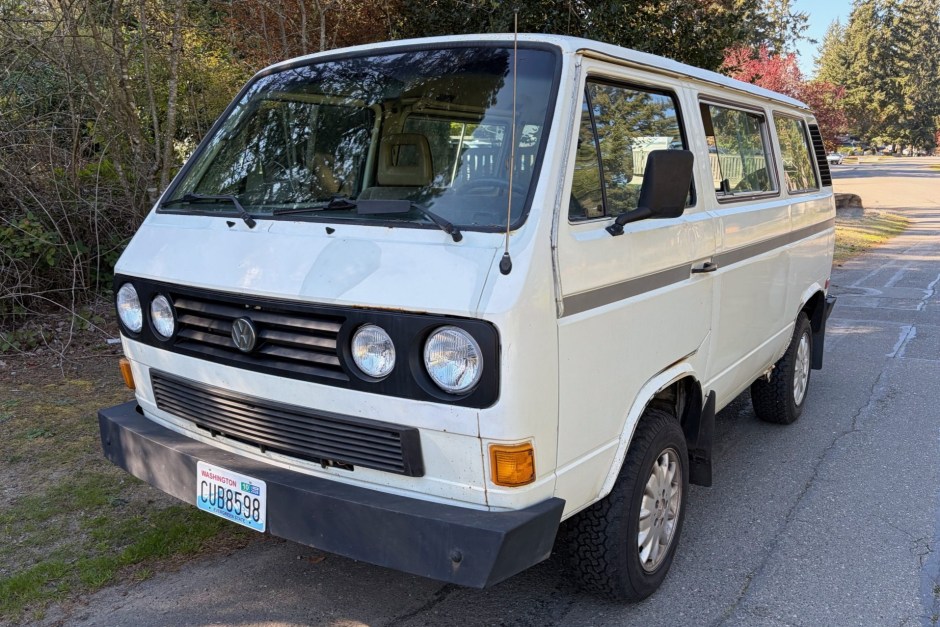 1987 Volkswagen Vanagon sold at auction for $7,500