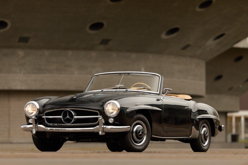 1956 Mercedes-Benz 190SL sold at auction for $85,000
