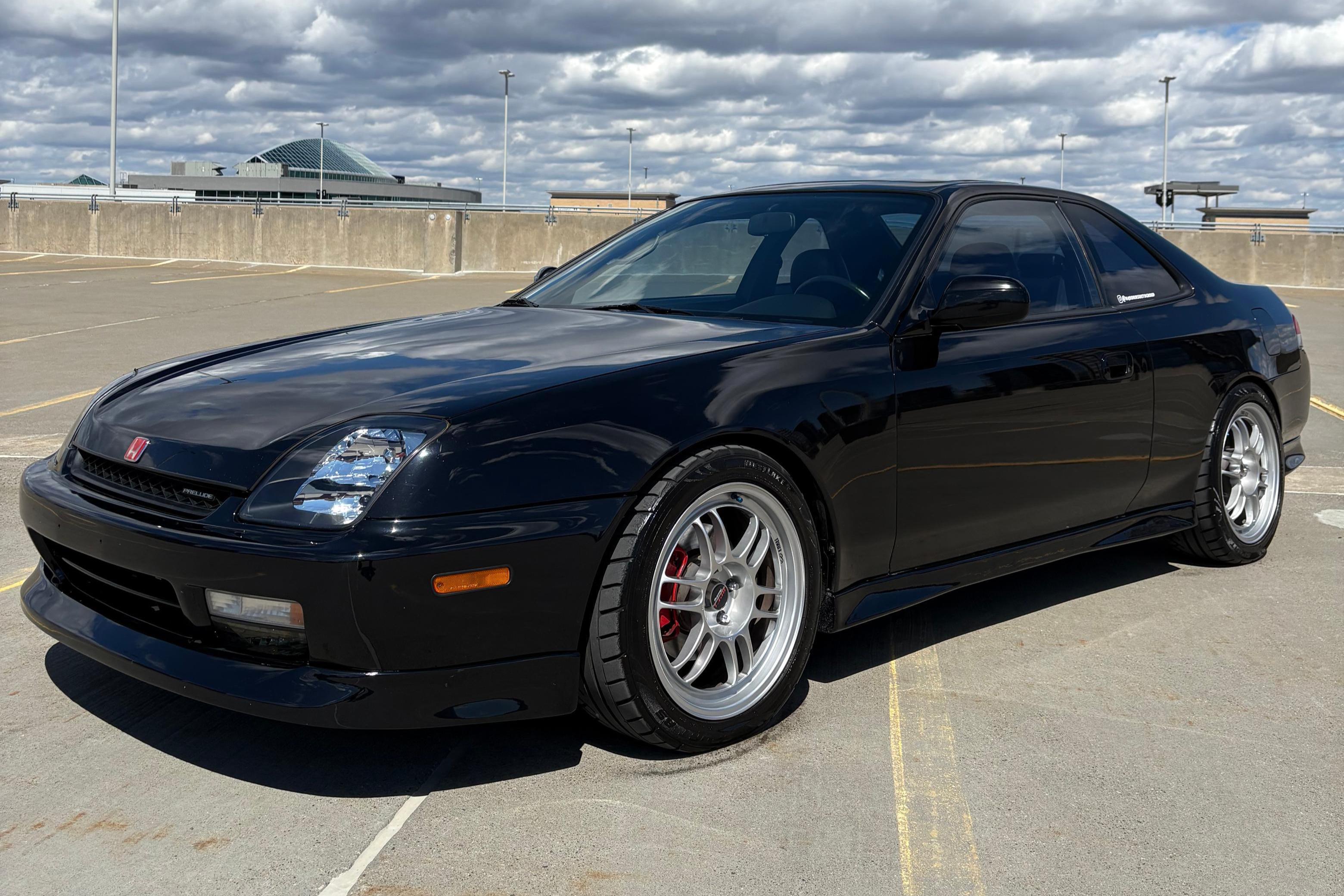 2001 Honda Prelude sold at auction for $13,000