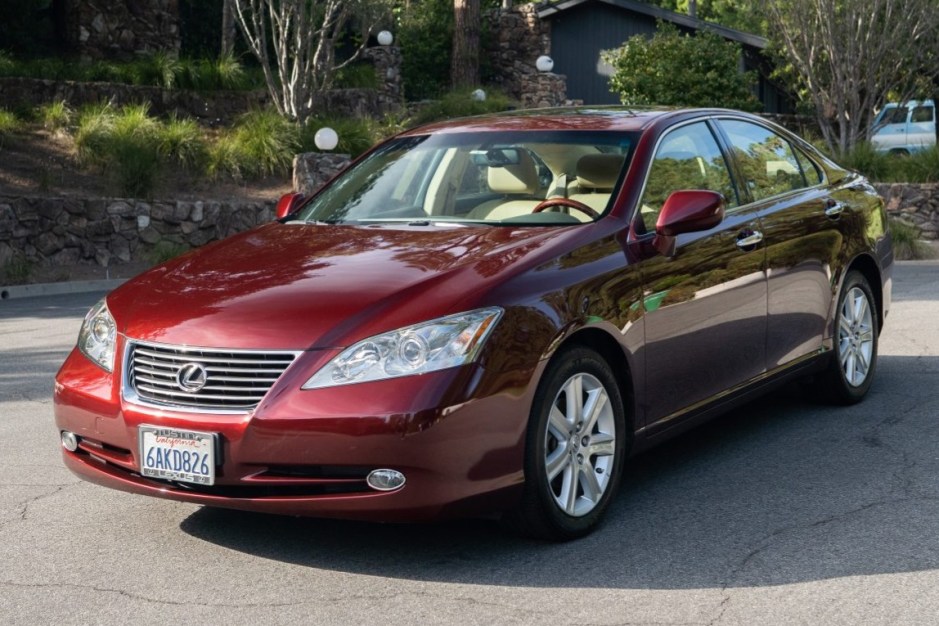 2007 Lexus ES sold at auction for $19,500