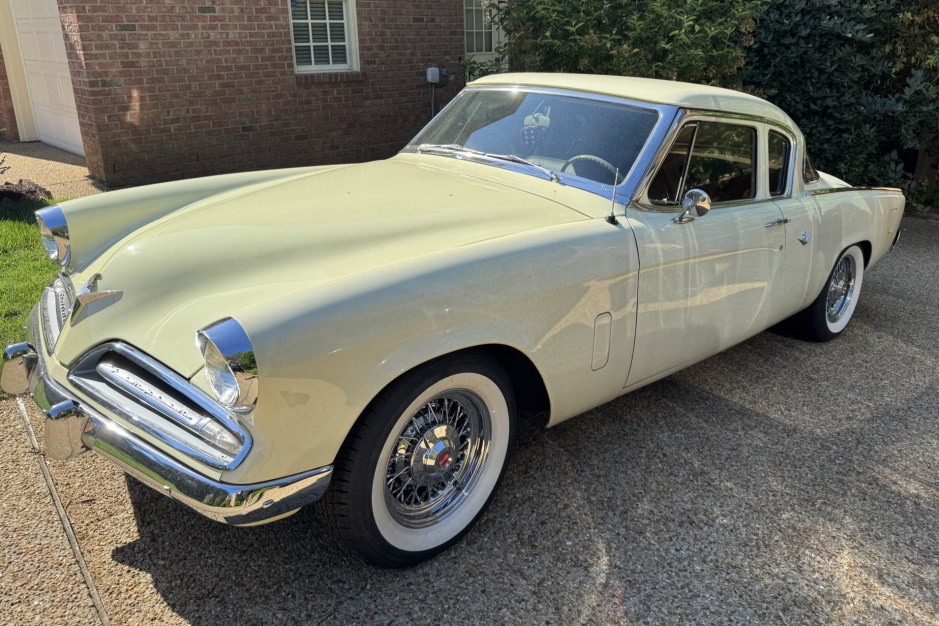 1953 Studebaker Champion sold at auction for $23,000